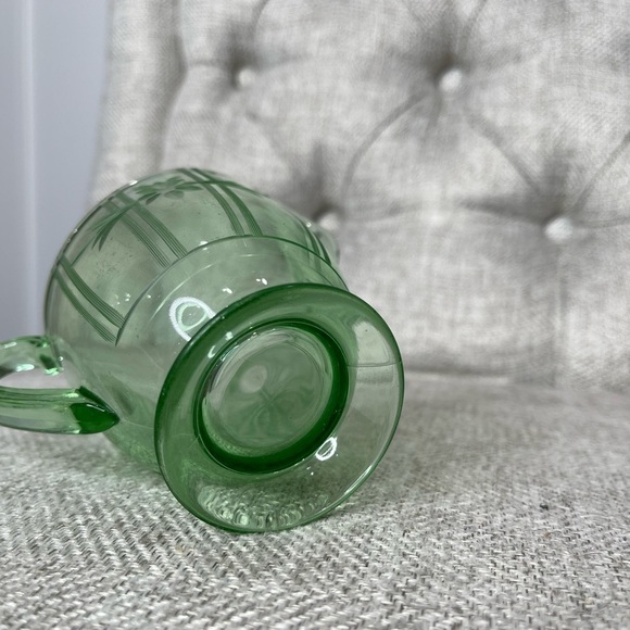 Vintage Glass Etched Green Flower Rose Creamer Small Pitcher Kitchen Coffee - Picture 5 of 8